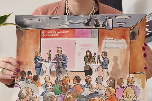 Laura Schindler zeigt visuelle Event-Zusammenfassung – Universalmuseum Joanneum Fotografie von Laura Schindler, die die visuelle Zusammenfassung eines Events im Universalmuseum Joanneum zeigt, analog mit Wasserfarben umgesetzt.